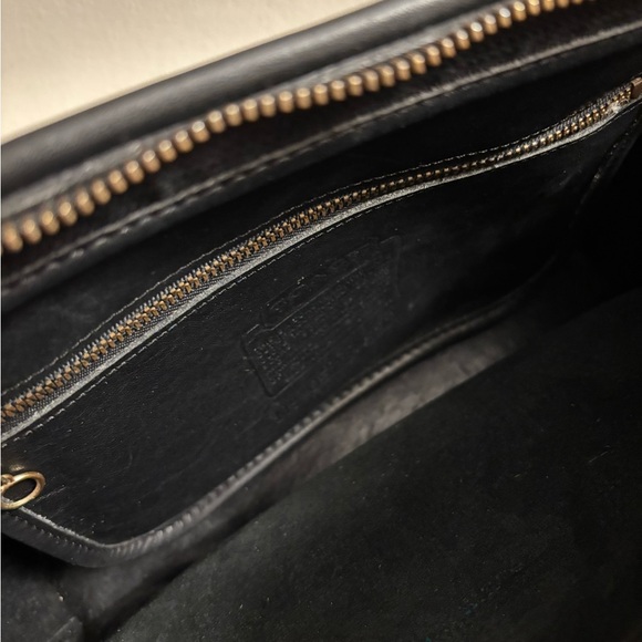 Coach Vintage Black Metropolis Zip Shoulder Bag Leather, 9087 - Picture 11 of 12